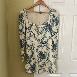 Aritzia Floral Long Sleeve Dress